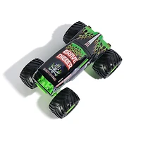 Monster Jam, Official Grave Digger Monster Truck Vehicle in 1:24 Scale