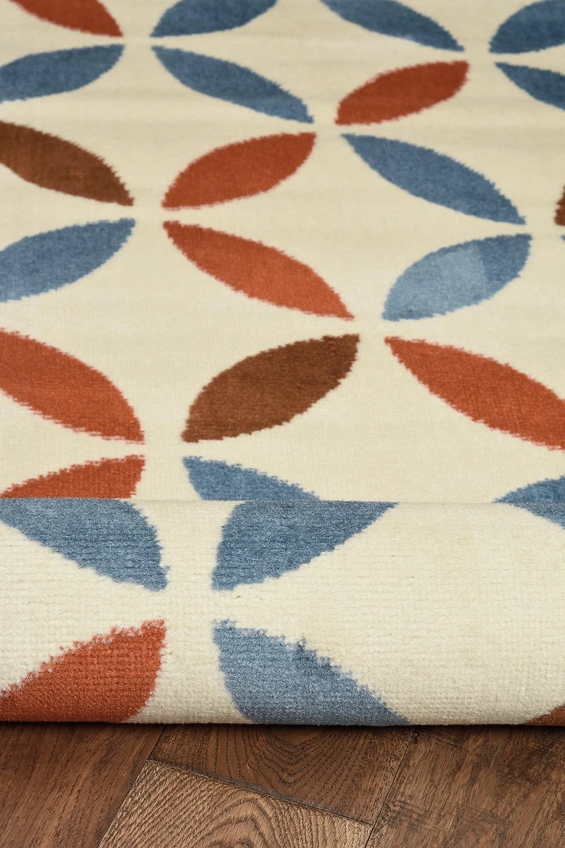 Capri Conrad Bone & Blue 6' 5" x 9' 3" Area Rug