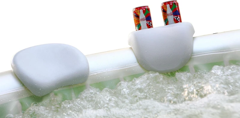 ENSEMBLE APPUIE-TÊTE CONFORT ET PORTE-VERRE, POUR LA SÉRIE AQUA MARINA mSPA HOT TUB AND SPA, est livré avec 2 pièces d'appui-tête confort et une pièce de support en verre.