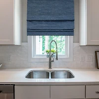 Versailles' Caesar Cordless Roman Shades (27in x 63in)