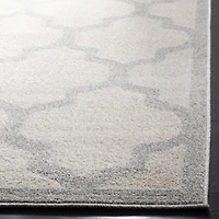 Safavieh Amherst Roderick Geometric Area Rug