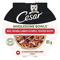 Nourriture humide pour chiens adultes Cesar Wholesome Bowls recette au bœuf, au poulet, aux carottes et aux pommes de terre mauves 85G
