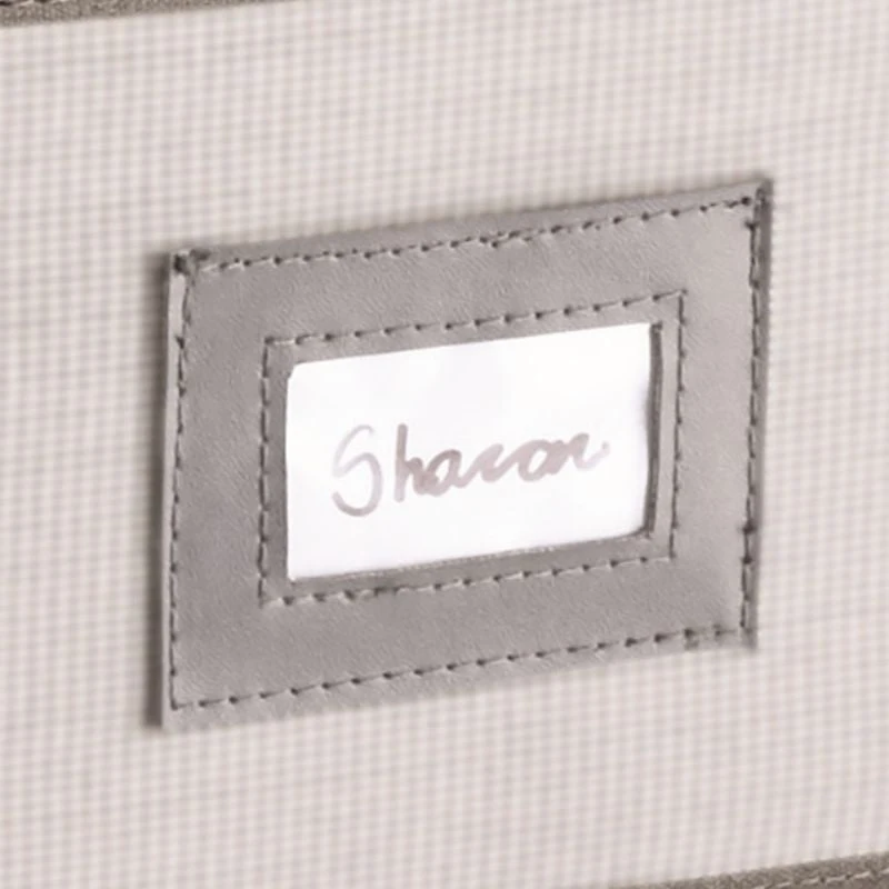 Poubelle à pulls en tissu MAINSTAYS, couleur tissu gris, pliable lorsqu'elle n'est pas utilisée, tissu de haute qualité, porte-étiquette pour un accès facile au rangement des accessoires, poignée en P