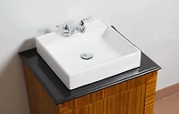 American Imaginations AI-31061 17,5 pouces W Au-dessus du navire blanc de contre pour 3H4-in. Centre de forage