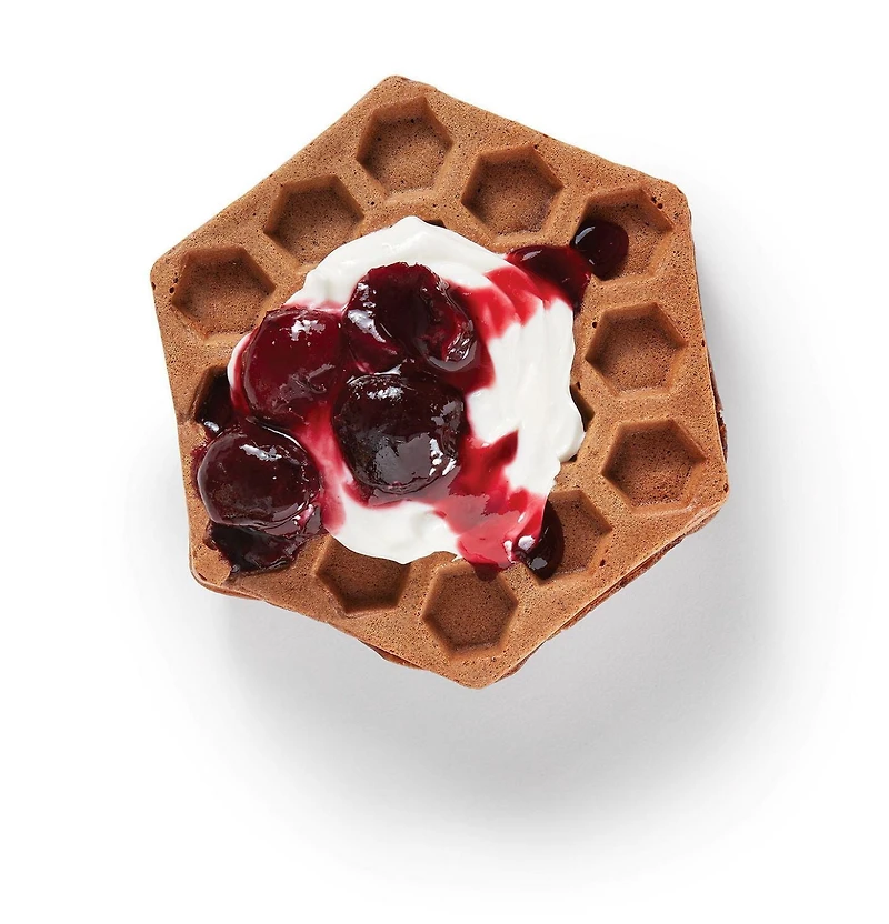 Ricardo Mini Waffle Maker, Non-Stick Plates, Quick Honeycomb Waffles, Compact Vertical Storage, Easy to Clean, 520W, Green