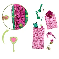 Monster High Skulltimate Secrets Garden Mysteries Playset, Venus McFlytrap Doll with 19+ Surprises