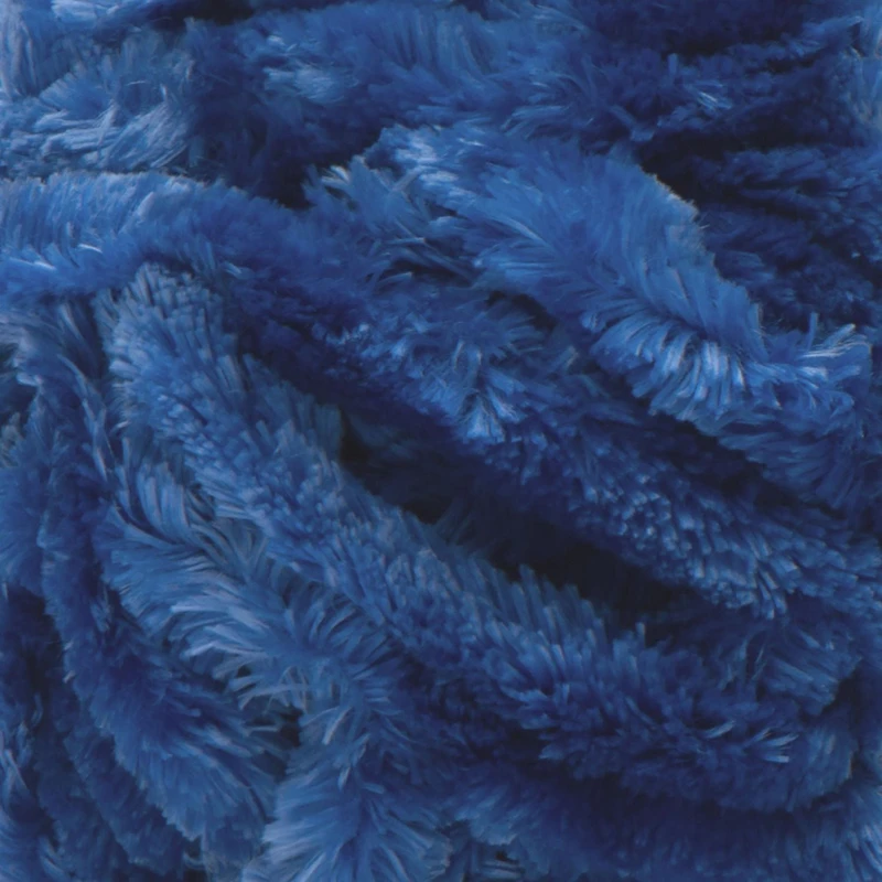 Bernat® Velvet Plus™ Yarn, Polyester #6 Super Bulky, 10.5oz/300g, 78 Yards
