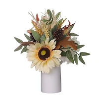 WHITE JAR WITH FLOWER