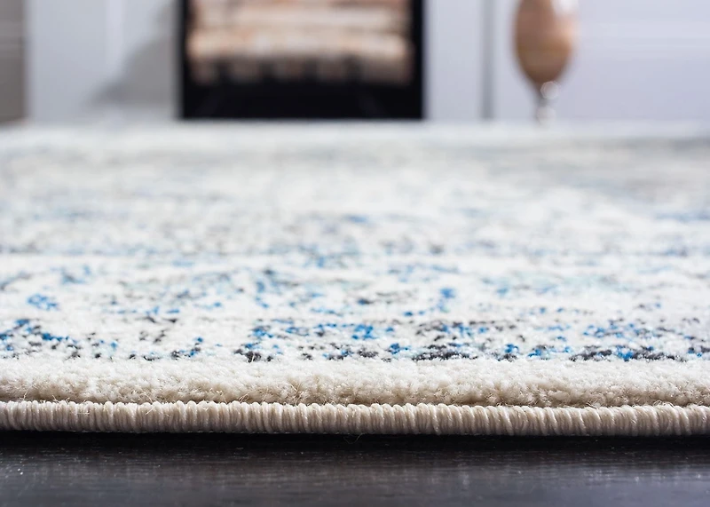 SAFAVIEH Evoke Teale Traditional Area Rug