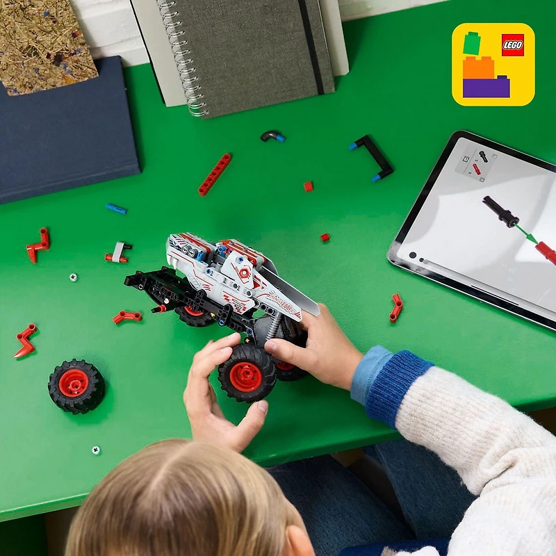 LEGO Technic Monster Jam ThunderROARus à rétrofriction 42200 Ensemble de construction (232 pièces) Comprend 232 pièces, 7+ ans