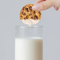 Chips Ahoy! Chunks Chocolate Chip Cookies, 251 g