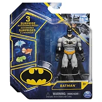 Batman, Figurine articulée de 10 cm avec 3 accessoires mystère, pour les enfants à partir de 3 ans