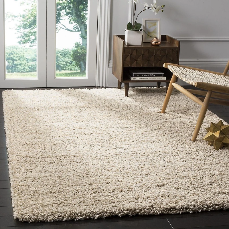 Safavieh California Solid Plush Shag Area Rug