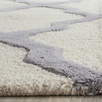 Safavieh Cambridge Liam Geometric Area Rug