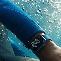 Apple Watch Series 7, Big screen. Huge impact.