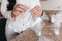 Dr. Brown's® Breastmilk Storage Bags 100 bags, 100 bags