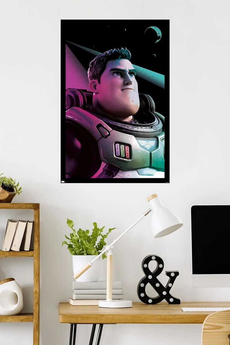 Disney Pixar Lightyear - Buzz Wall Poster, 22.375" x 34"