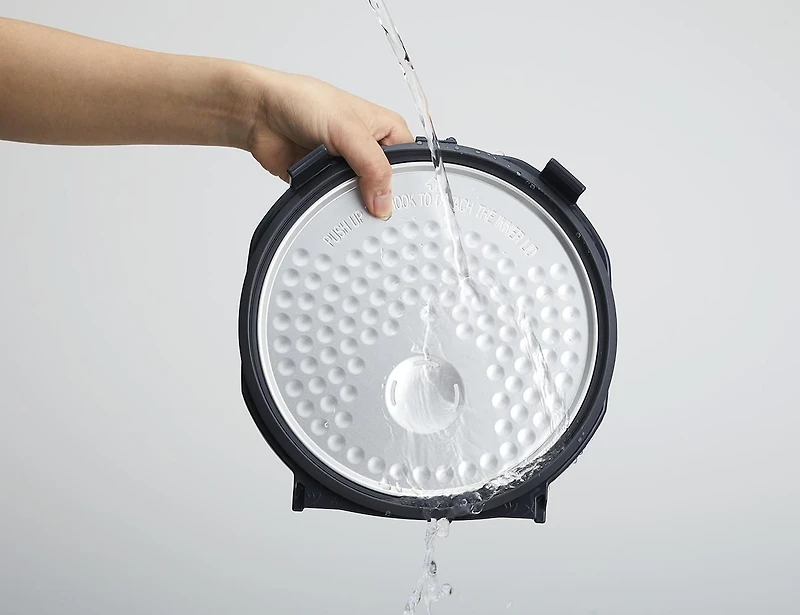 Zojirushi 10 tasses fabriquées au Japon Cuiseur à riz et réchaud Umami® Micom NL-GAC18BM