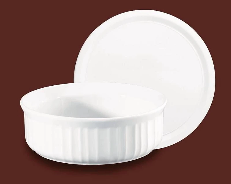 Corningware French White® 24 Oz Round Dish with Plastic Cover