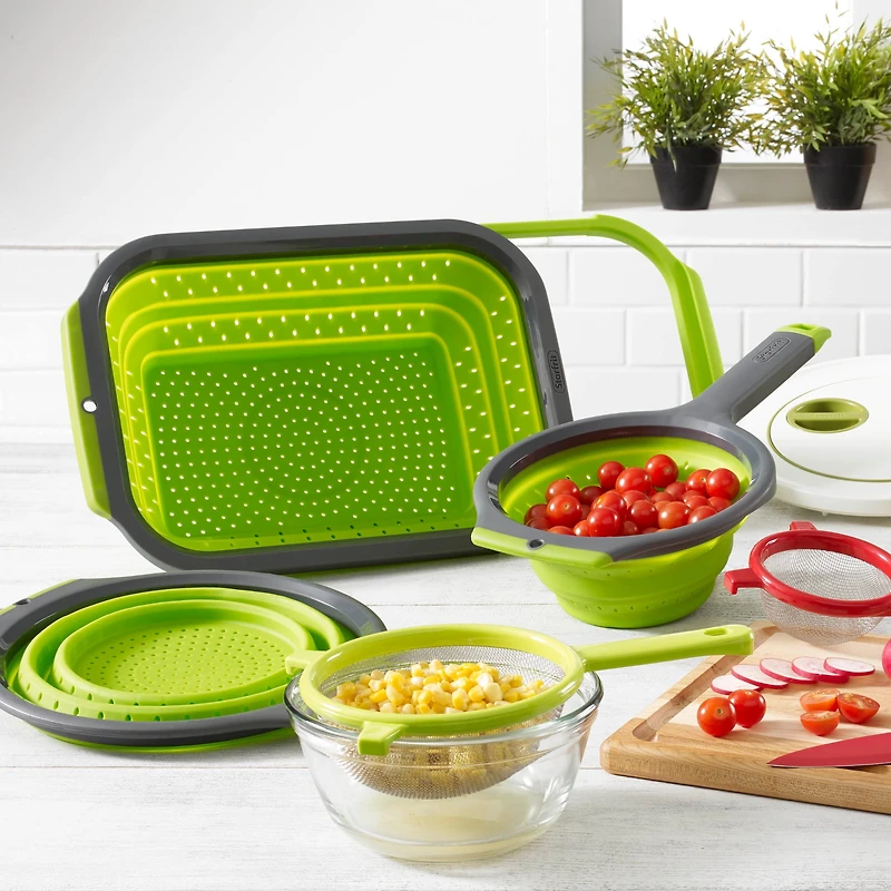 Starfrit Collapsible Over-The-Sink Colander,  6 Qt,  Space Saver, Efficient Draining, Extendable Handles to Fit Over Most Sinks, Compact Storage, Dishwasher Safe