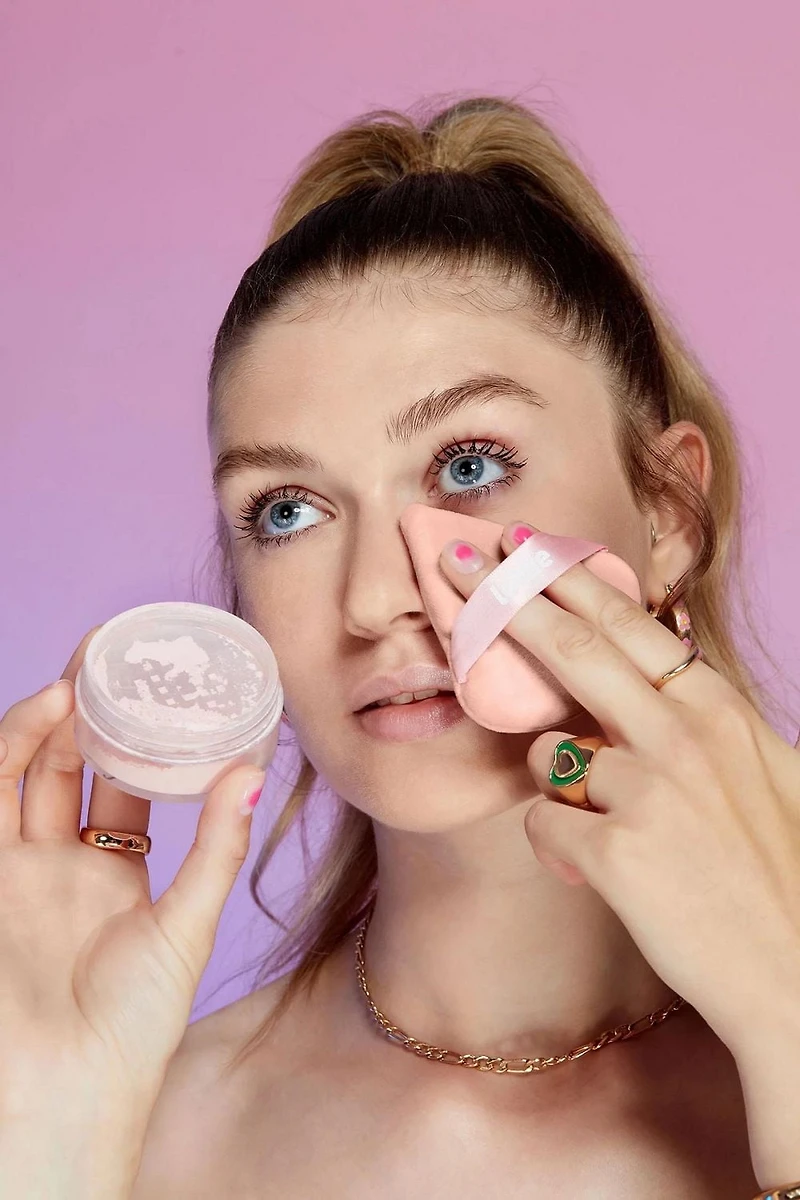 Lottie London - Triangle Powder Puffs - 2 Precision Powder Puffs - Eye & Face Makeup