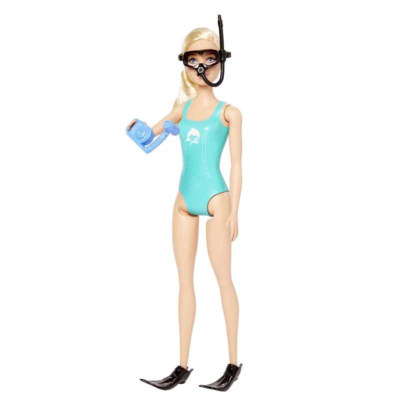 ​Barbie Dolls & Accessories, Marine Biologist Doll (Blonde) & Mobile Lab Playset with 10+ Pieces, Case Opens for Storage & Travel, Ages 3+