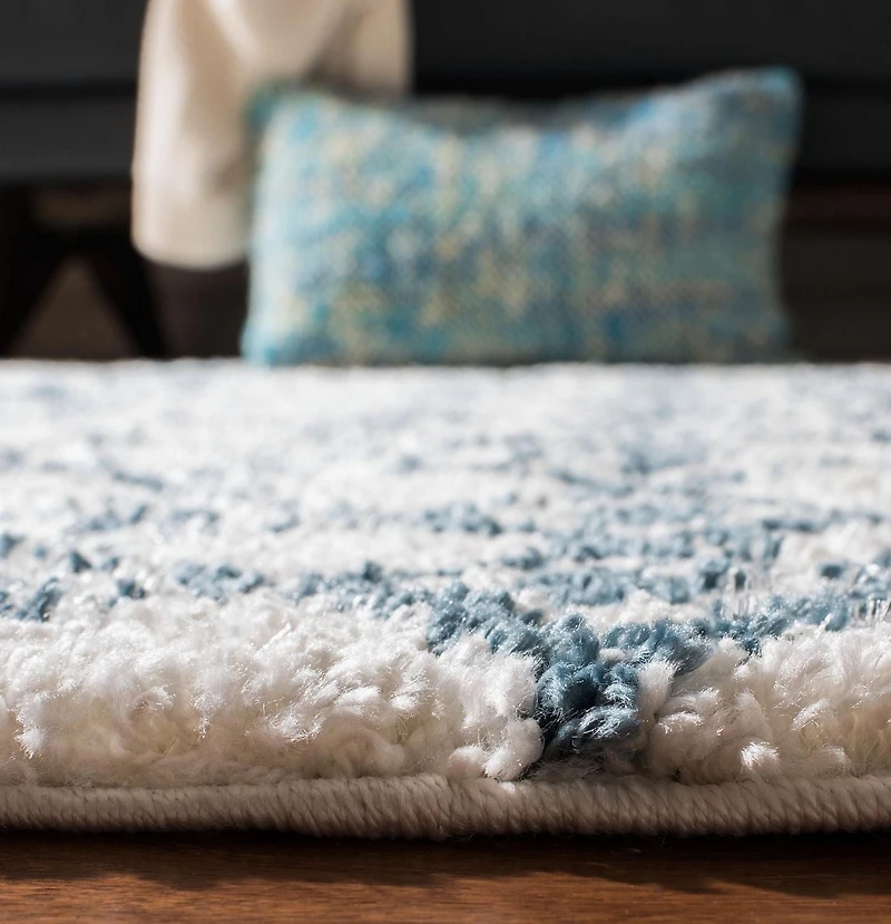 Safavieh Berber Fringe Robynne Aztec Shag Area Rug