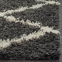 Safavieh Dallas Logan Geometric Shag Area Rug