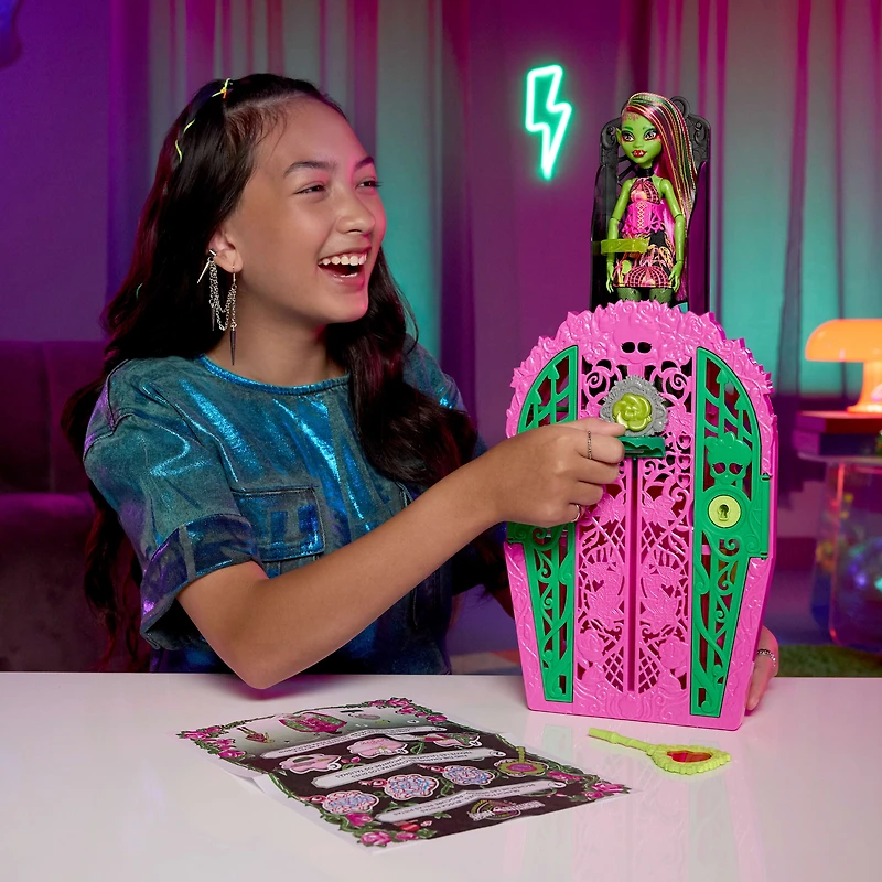 Monster High Monstrueux Secrets: Les Mystères des Jardins Venus McFlytrap