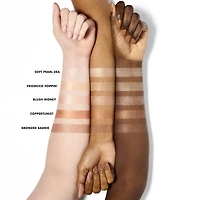 e.l.f. Cosmetics Halo Glow Silky Powder Highlighter, Bronzed Baddie, 4.5 g