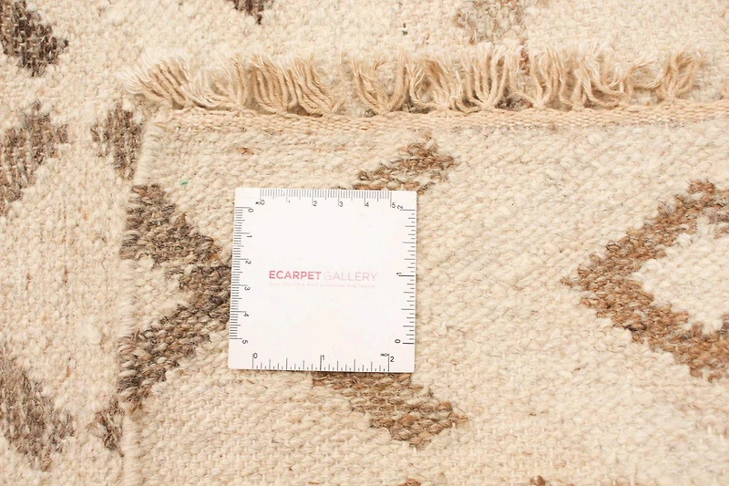 ECARPETGALLERY Tapis Fait à la Main pour Salon, Salle à Manger et Chambre à Coucher Géométrique Collection Organique & Pure 5'6" x 7'7" en Ivoire