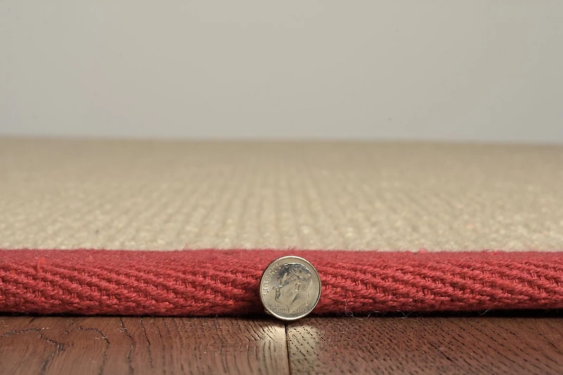 Tapis d'appoint Athena naturel et rouge de 1 pi 10 po x 2 pi 10 po