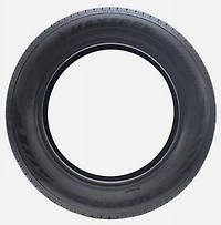 MAXTREK MAXIMUS M2 235/50R17 96W Tire
