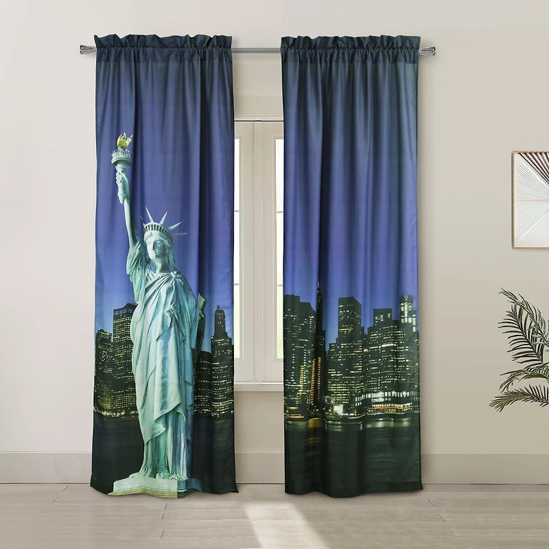Loft Living Statue Of Liberty filtrant la lumière Passe-tringle rideau à piquets paires 74 x 84 in Multi