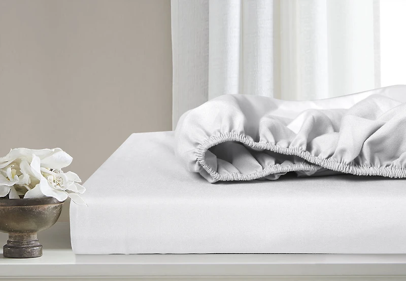 Swift Home Basic Ensemble de draps 4 pièces format grand lit, ultra doux, poches profondes, entretien facile, ensemble de literie, blanc