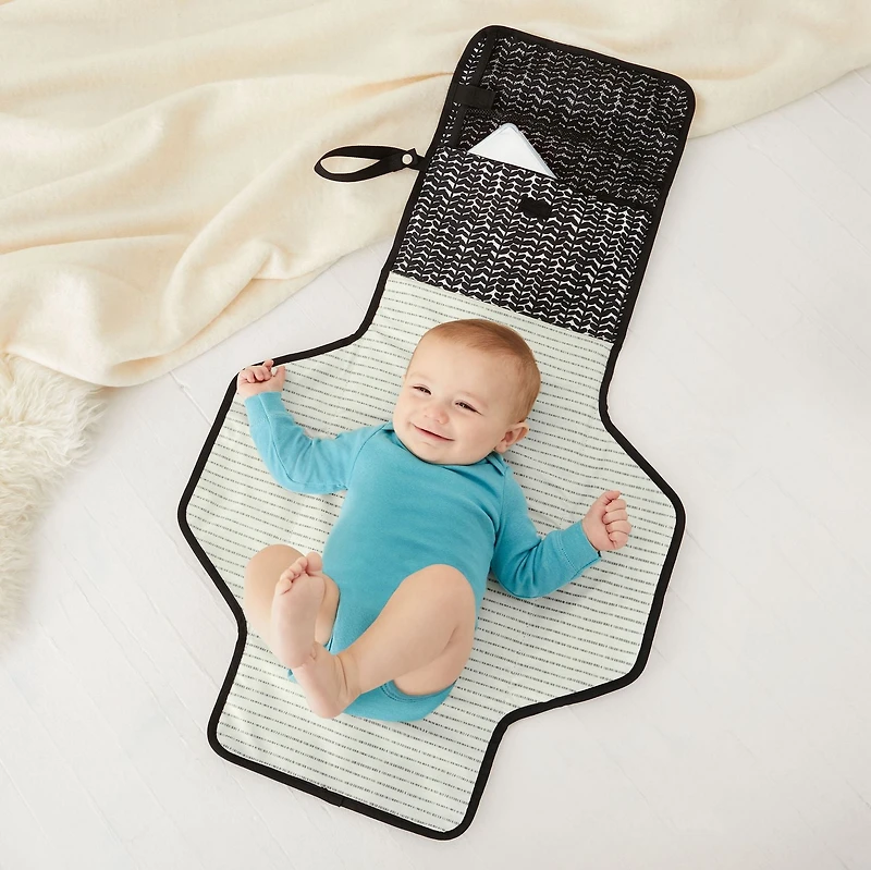 Skidaddle By Skip Hop Changing Station -  Black Vine