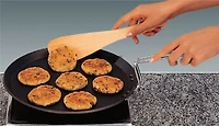 Hawkins (Futura) Non Stick Flat Tawa (26cm), Indian Griddle