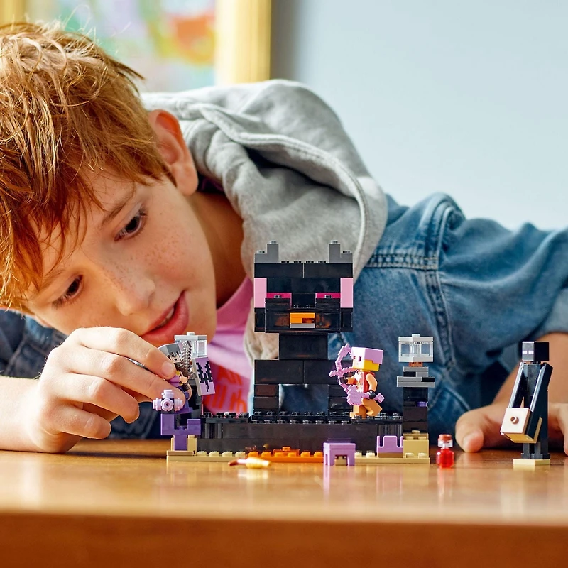 LEGO Minecraft L’arène de l’Ender 21242 Ensemble de construction (252 pièces)