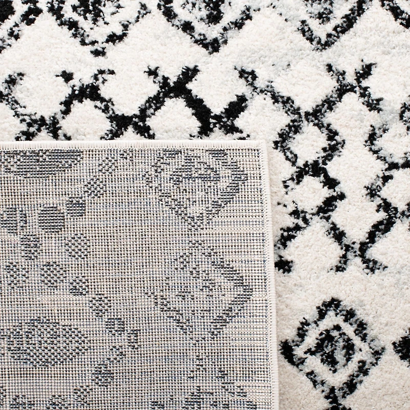 SAFAVIEH Tulum Herbert Distressed Southwestern Area Rug