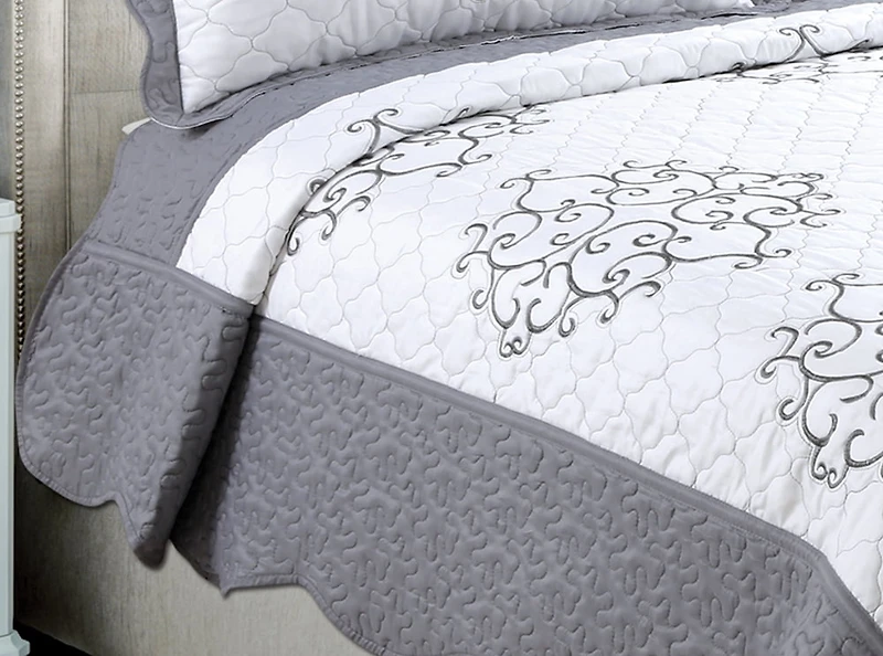 Couvre-lit brodé Marina Decoration, couvre-lit ultra doux et uni, parure de lit d'été avec taie d'oreiller matelassée, motif mandala argenté