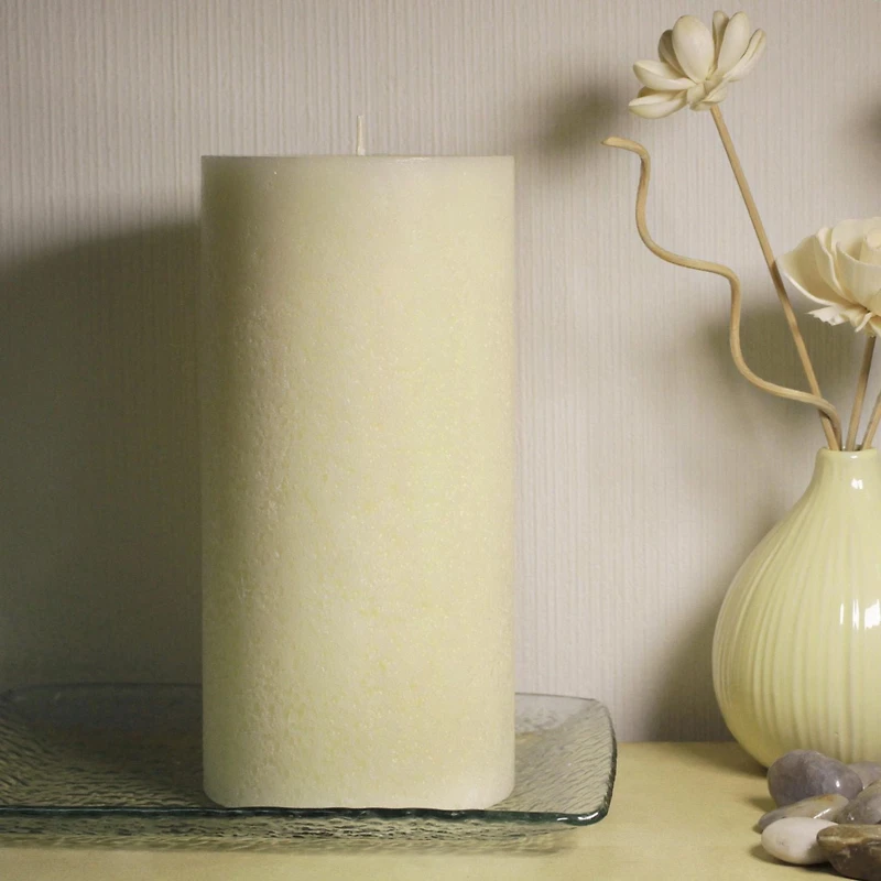 Hometrends 8" Bougie pilier parfumée vanille et bois de santal 4" diamètre x 8" hauteur