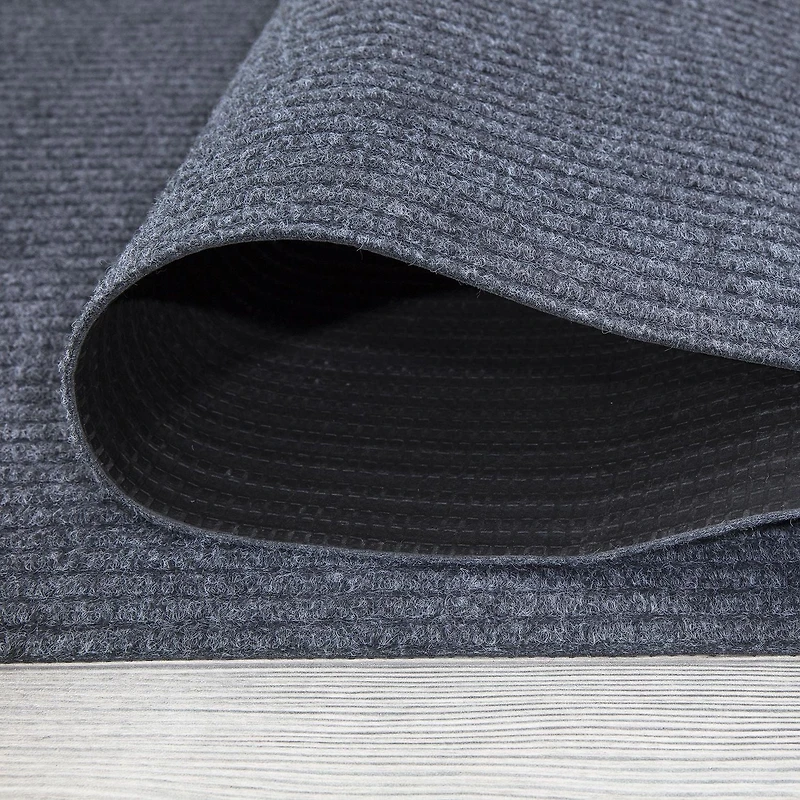 Tapis utilitaire et nervuré pour le escaliers de la collection Lifesaver