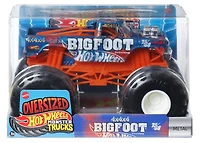 Hot Wheels Monster Trucks, Oversized Monster Truck in 1:24 Scale
