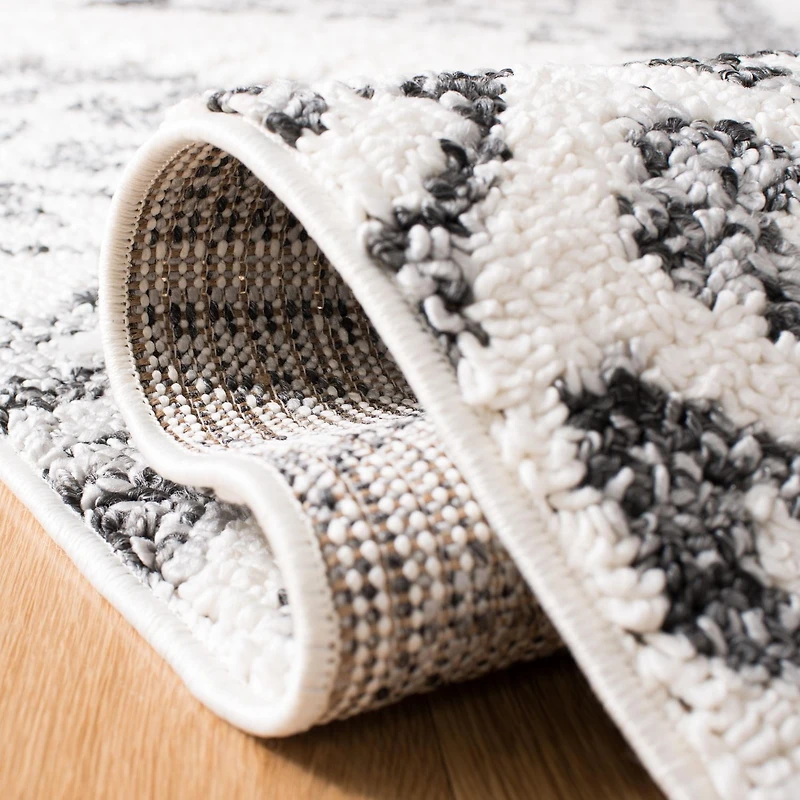 Safavieh Moroccan Tassel Shag Desmond Southwestern Area Rug