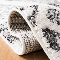 Safavieh Moroccan Tassel Shag Desmond Southwestern Area Rug