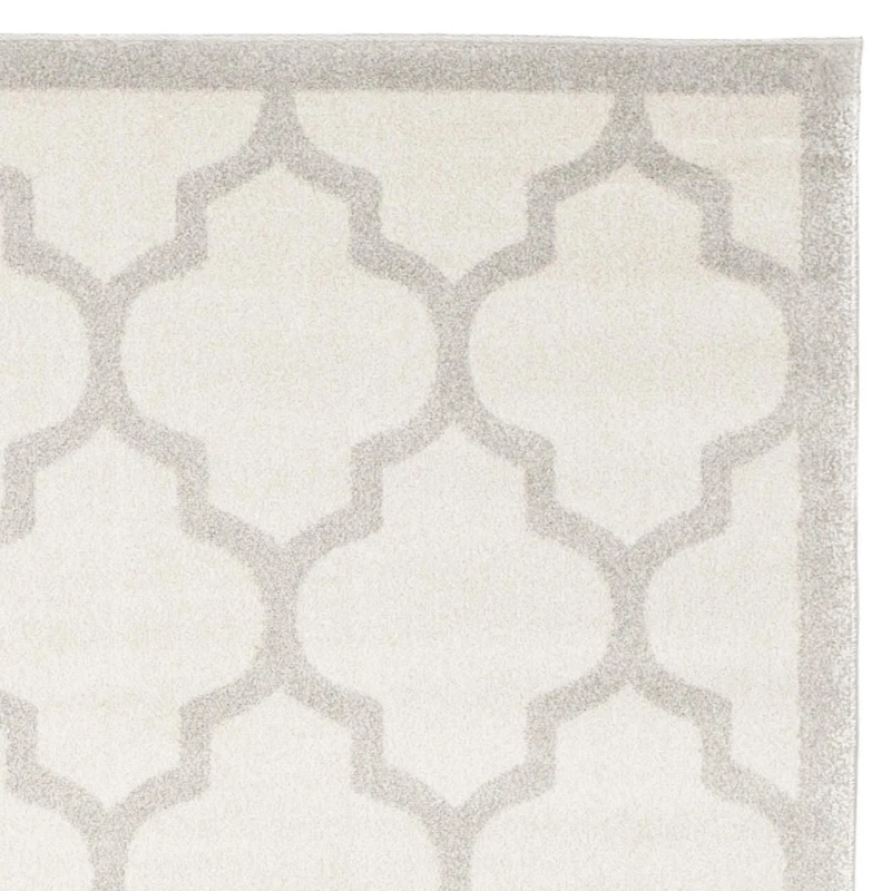 Safavieh Amherst Roderick Geometric Area Rug