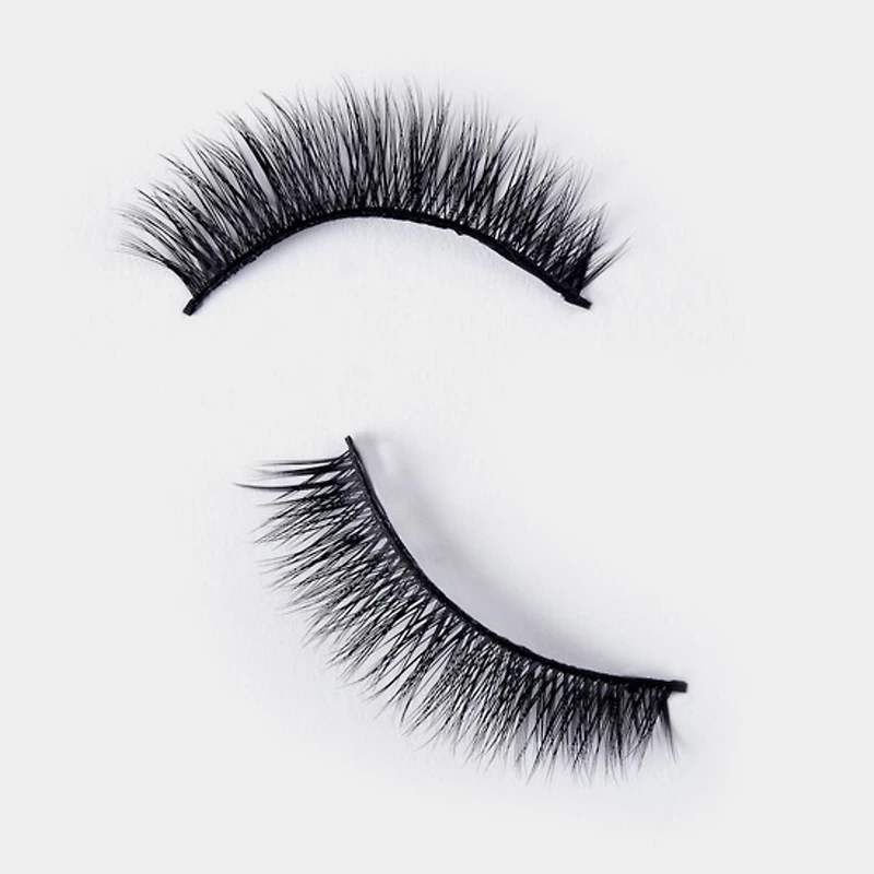 KISS : Faux cils Couture SV - Petite robe noire, unitaire