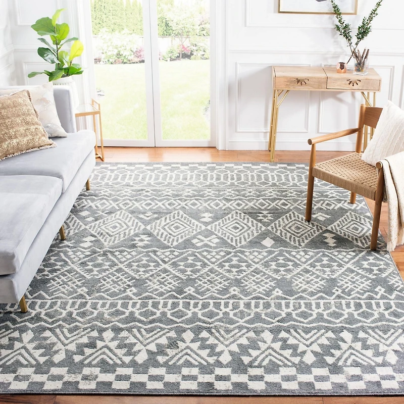 Safavieh Pyramid Henrietta Geometric Area Rug