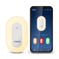 Le haut-parleur Bluetooth dispositif d’apprentissage du sommeil V-Hush Plug de VTech comprend un programme professionnel d'apprentissage du sommeil, une veilleuse colorée à une touche, des histoires p