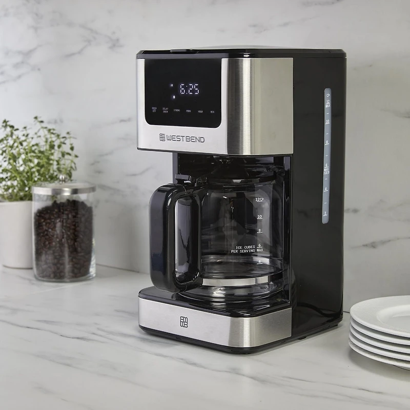 Cafetière 12 tasses, chaud et glacé West Bend, en acier inoxydable (CMWB12BK13)